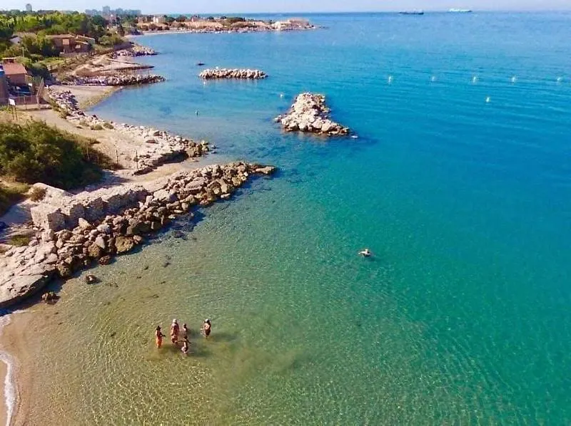 Villa Le cabanon de bottai à Port-de-Bouc France